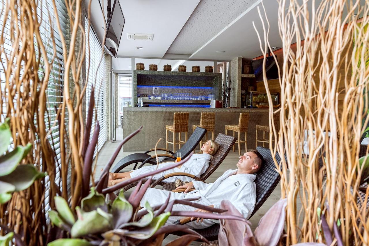 Hotel Jezerka Seč 外观 照片